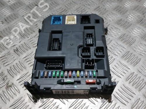 Used Fuse box Fuse box PEUGEOT 207 (WA_, WC_) 1.6 HDi (90 hp) 21504120 21504120