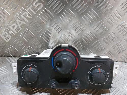 Used Climate control RENAULT MEGANE II (BM0/1_, CM0/1_) 1.5 dCi (BM1E, CM1E) (106 hp) 21503272