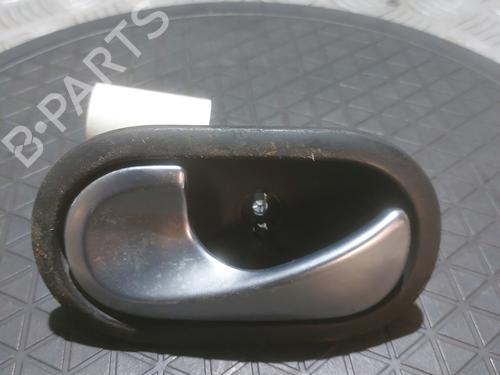 Used Rear left interior door handle RENAULT MEGANE II (BM0/1_, CM0/1_) 1.5 dCi (BM02, BM13, BM2A, CM02, CM13) (101 hp) 27577157