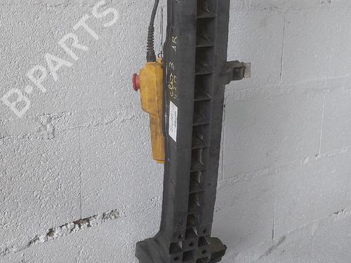 Used Rear bumper bracket Rear bumper bracket 25220411 25220411