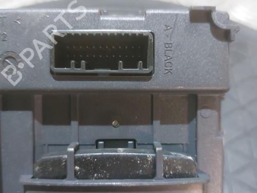 card-reader-renault-clio-iv-bh_-2012-2013-2014-2015-2016-2017-2018-2019-2020-2021-26171212 main image