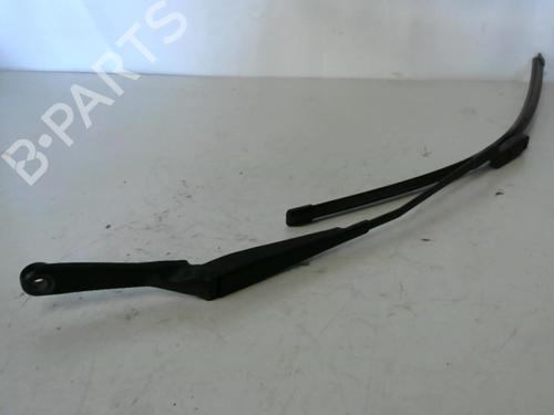 Used Front windshield wiper arm PEUGEOT 308 I (4A_, 4C_) 1.6 HDi (109 hp) 30534275
