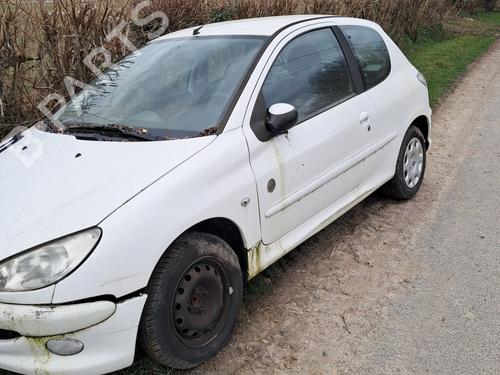 Left headlight PEUGEOT 206 Hatchback (2A/C) 1.4 i | BP26461836C28 