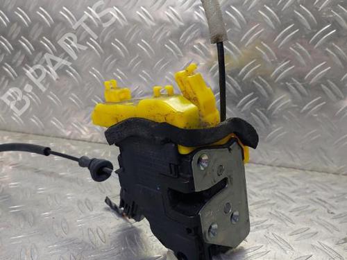 Used Front right lock KIA CEE'D (JD) [2012-2018]  21512662