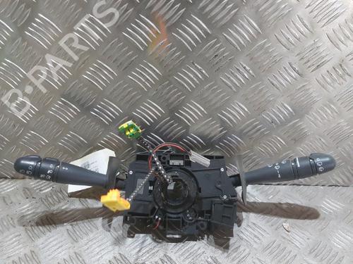 Used Steering column stalk RENAULT CLIO II (BB_, CB_) 1.5 dCi (B/CB07) (65 hp) 21505236