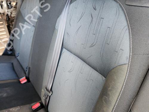 rear-seat-citroen-c4-ii-nc_-2009-29413158 main image