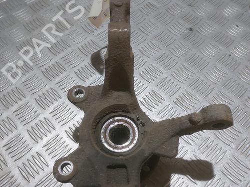 Used Right front steering knuckle Right front steering knuckle RENAULT CLIO III (BR0/1, CR0/1) 1.2 16V Hi-Flex (BR1U, CR1U) (75 hp) 30299652 30299652