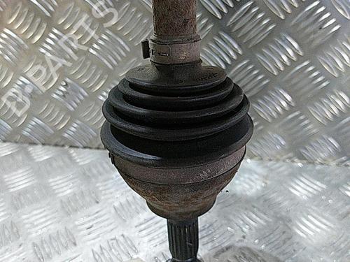 Drivaksel fortil venstre PEUGEOT 1007 (KM_) 1.6 16V (109 hp) 21514844