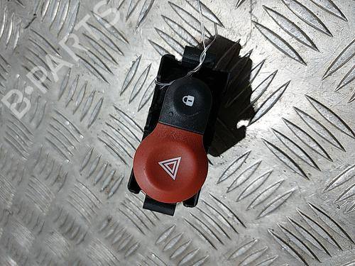 Used Warning switch Warning switch RENAULT MODUS / GRAND MODUS (F/JP0_) 1.2 (JP0C, JP0K, FP0C, FP0K, FP0P, JP0P, JP0T) (75 hp) 21504345 21504345