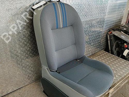 Used Right front seat Right front seat RENAULT TWINGO II (CN0_) 1.2 (CN0D) (58 hp) 23429722 23429722