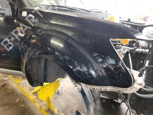 Used Right front fenders MITSUBISHI OUTLANDER II (CW_W) 2.2 DI-D 4WD (156 hp) 30930746