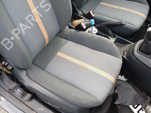 Used Right front seat FORD FIESTA VI (CB1, CCN) 1.4 TDCi (70 hp) 26152616
