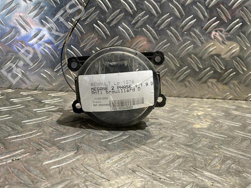 Used Right front fog light Right front fog light RENAULT MEGANE II (BM0/1_, CM0/1_) 1.9 dCi (BM0G, CM0G) (120 hp) 21507302 21507302