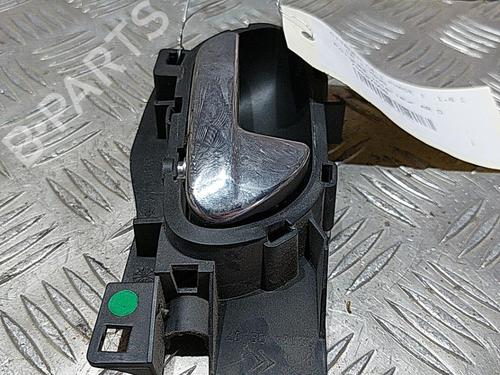 Used Rear right interior door handle Rear right interior door handle 21513244 21513244