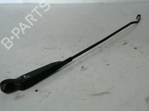 Used Front windshield wiper arm RENAULT CLIO II (BB_, CB_) 1.5 dCi (B/C2J) (68 hp) 29145740