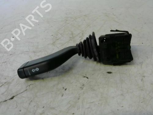 Used Switch DACIA SANDERO II TCe 90 (B8M1, B8MA, B8AC) (90 hp) 29006553