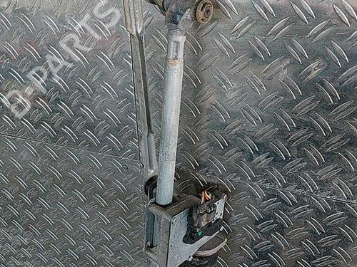 Used Front wiper motor CITROËN C4 I (LC_) 1.6 HDi (109 hp) 21506574