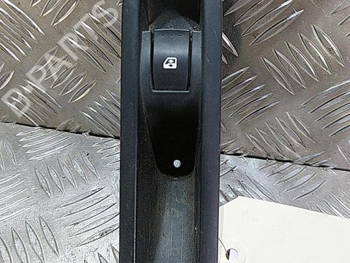 Right rear window switch RENAULT GRAND SCÉNIC II (JM0/1_) 1.9 dCi (JM0G, JM12, JM1G, JM2C) | BP21514341I28 