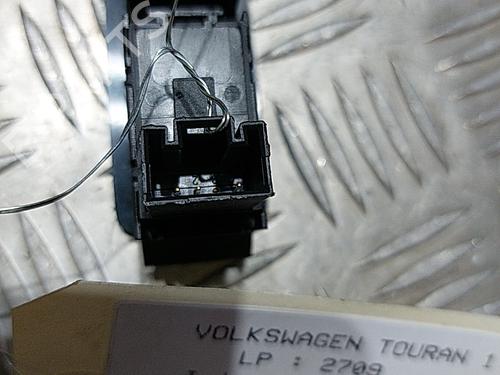 Used Right front window switch Right front window switch VW TOURAN (1T1, 1T2) 2.0 TDI 16V (140 hp) 21509157 21509157
