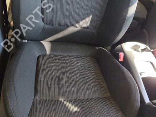 Right front seat PEUGEOT 5008 (0U_, 0E_) 1.6 HDi | BP21504733C16 