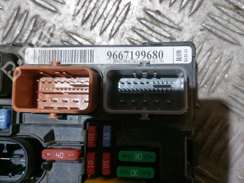 Fuse box CITROËN C3 II (SC_) 1.6 BlueHDi 100 | BP21596084E1 - Image 3