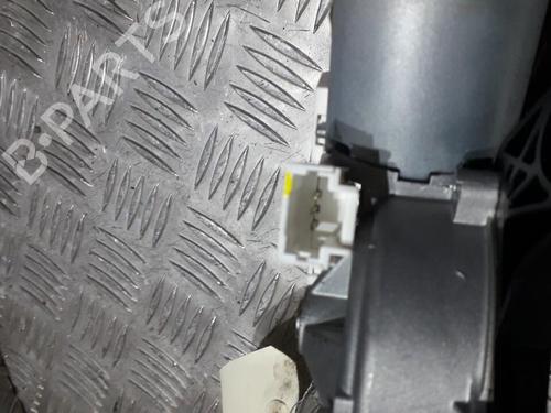 Used Rear wiper motor Rear wiper motor RENAULT TWINGO II (CN0_) 1.2 16V (CN0K, CN0V, CN0A) (76 hp) 21514987 21514987