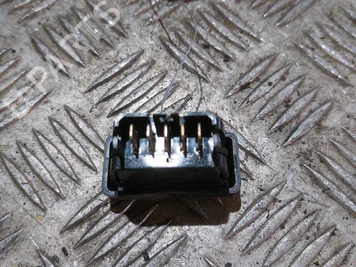 Used Left front window switch Left front window switch DACIA LOGAN MCV (KS_) 1.5 dCi (KS0W) (86 hp) 21513697 21513697