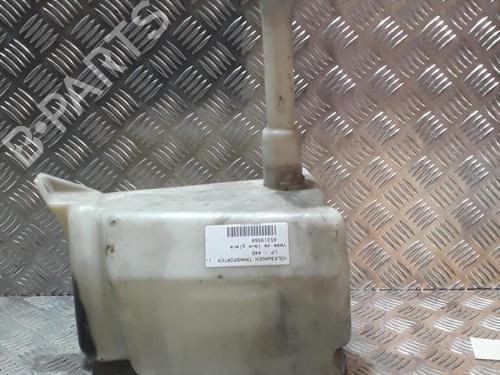Used Windscreen washer tank VW TRANSPORTER T4 Van (70A, 70H, 7DA, 7DH) 1.9 TD (68 hp) 21511315