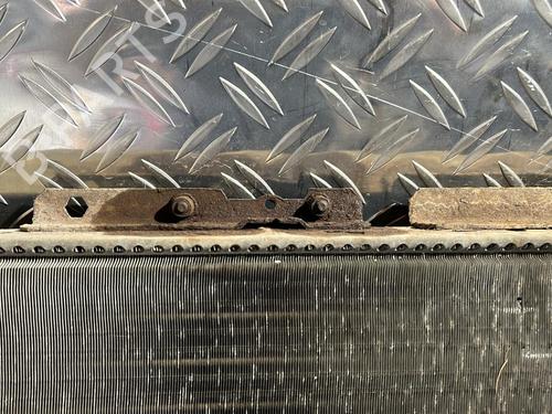Used Water radiator Water radiator 21507698 21507698