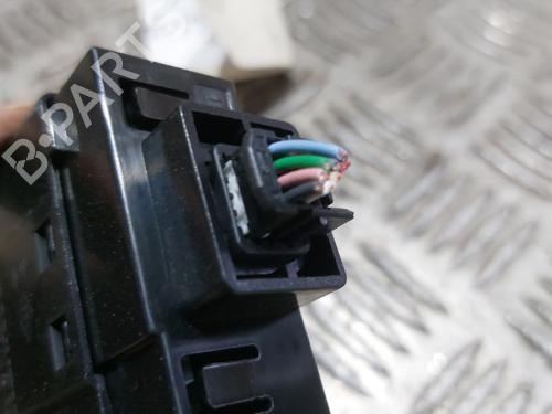 Used Switch Switch RENAULT LAGUNA III (BT0/1) 2.0 dCi (BT07, BT0J, BT14, BT1A, BT1S) (131 hp) 21505086 21505086