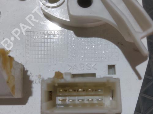 climate-control-peugeot-206-2l_-2m_-2009-2010-2011-2012-2013-27094832 main image