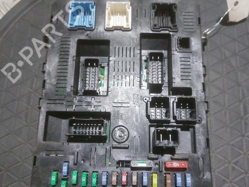 Used Fuse box PEUGEOT 307 (3A/C) 1.6 HDi (90 hp) 27599028
