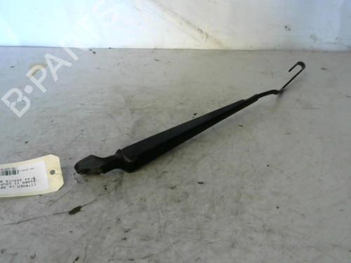 Used Front windshield wiper arm CITROËN XSARA Coupe (N0) 1.6 16V (109 hp) 26236340