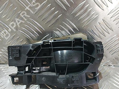 Used Front right interior door handle Front right interior door handle PEUGEOT 207 (WA_, WC_) 1.6 HDi (90 hp) 21504579 21504579