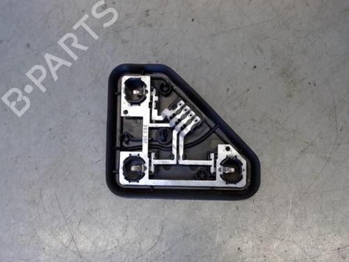 Used Lamp holder BMW 5 Touring (E39) 525 d (163 hp) 27199915