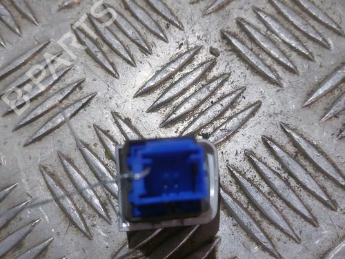 Used Warning switch Warning switch PEUGEOT 208 I (CA_, CC_) 1.6 HDi (92 hp) 23847690 23847690