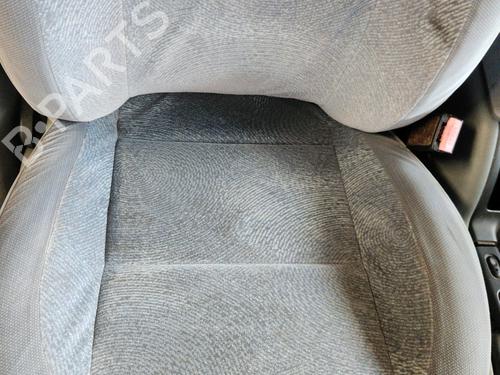 Used Right front seat Right front seat RENAULT LAGUNA I (B56_, 556_) 1.6 16V (B568, B561) (107 hp) 26152645 26152645