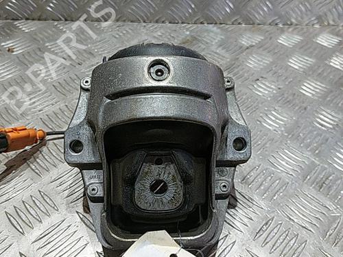 Used Engine mount AUDI A4 B6 Avant (8E5) 2.0 FSI (150 hp) 21506400