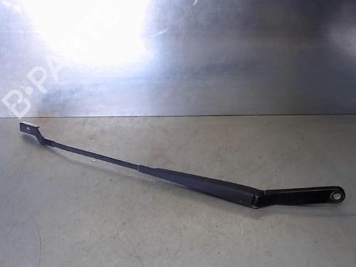Used Front windshield wiper arm PEUGEOT 308 I (4A_, 4C_) 1.6 HDi (92 hp) 30534316