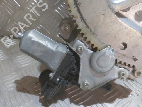 Used Front left window mechanism Front left window mechanism SUZUKI SWIFT III (MZ, EZ) 1.3 DDiS (RS413D) (75 hp) 25746174 25746174