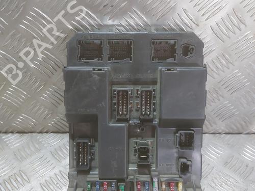 Used Fuse box CITROËN C5 I (DC_) 2.0 HDi (DCRHZB, DCRHZE) (109 hp) 27318045