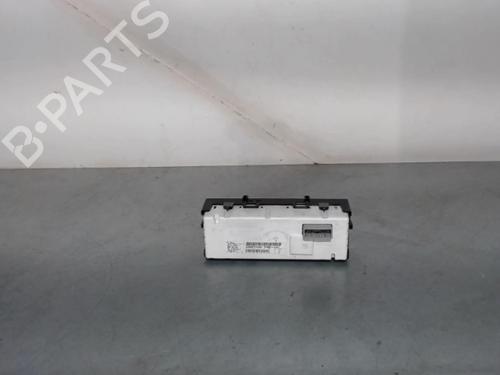 Pantalla multifuncion RENAULT CLIO III (BR0/1, CR0/1) 1.5 dCi (C/BR0G, C/BR1G) (68 hp) 29027917