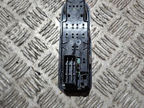 Used Left front window switch Left front window switch CITROËN C3 II (SC_) 1.4 HDi 70 (SC8HZC, SC8HR0, SC8HP4) (68 hp) 21670359 21670359