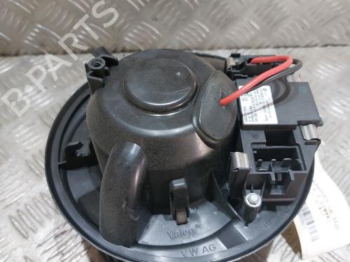 Used Heater blower motor Heater blower motor VW GOLF VI (5K1) 2.0 TDI (110 hp) 21514073 21514073