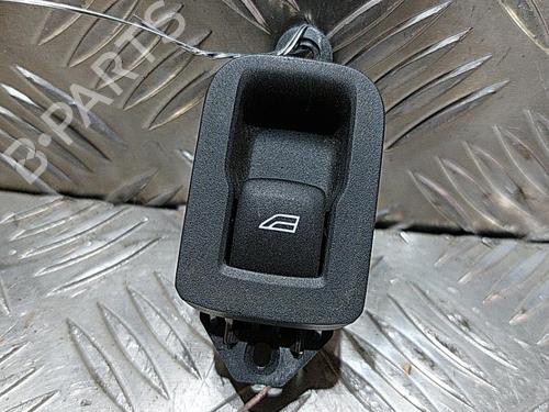 Used Right rear window switch Right rear window switch VOLVO S40 II (544) D2 (115 hp) 21511068 21511068