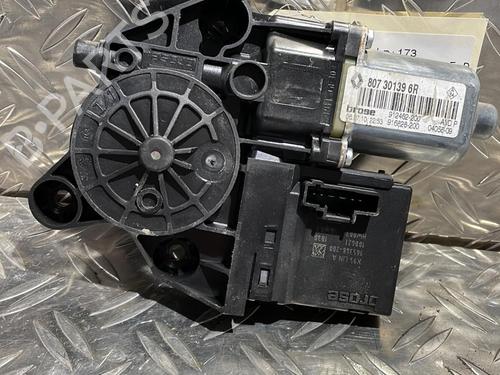 front-right-window-mechanism-renault-megane-iii-hatchback-bz01_-b3_-15-dci-bz09-bz0d-bz1w-bz29-bz14-2008-21507397 main image