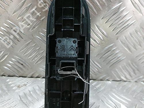 Used Right front window switch PEUGEOT 308 SW I (4E_, 4H_) 1.6 HDi (112 hp) 21508807