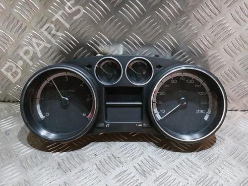 Used Instrument cluster PEUGEOT 308 I (4A_, 4C_) 1.6 HDi (90 hp) 21512140