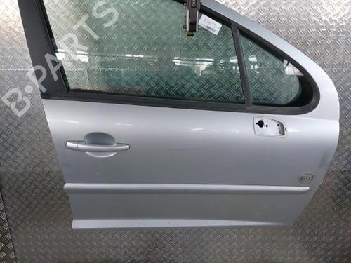 Used Right front door Right front door 21512277 21512277