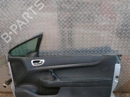 Used Right front door Right front door 21512022 21512022